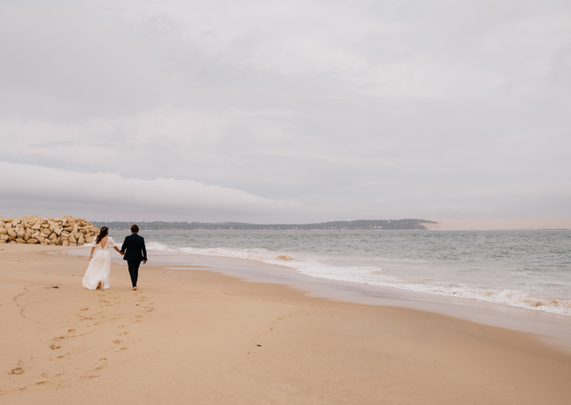 Ambiance océan et fleurs locales pour un mariage au Cap-Ferret.